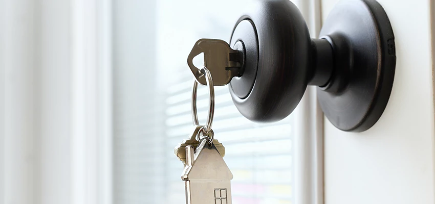 Bifold Door Knob Replacement in Camp Pendleton South, California